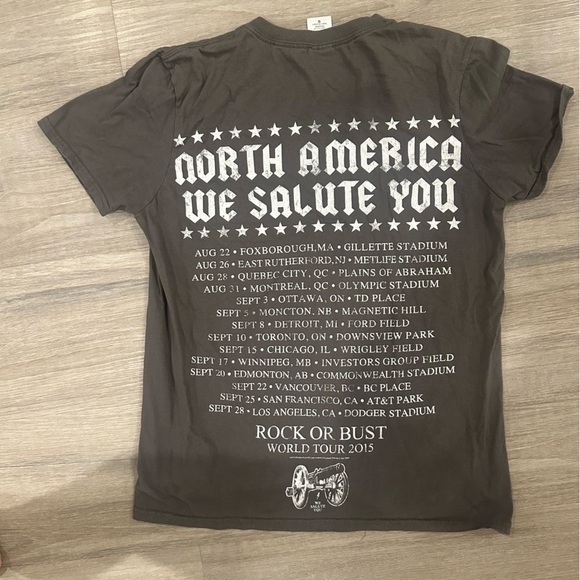 For Those About To Rock T-Shirt
AC/DC - Picture 2 of 4